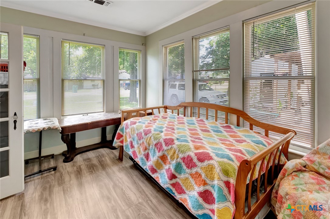 304 W Putnam Property Photo 15