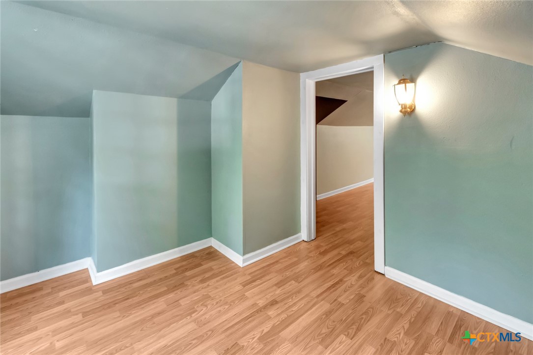 304 W Putnam Property Photo 21