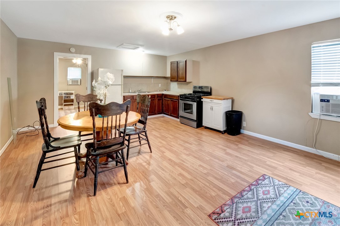 304 W Putnam Property Photo 26