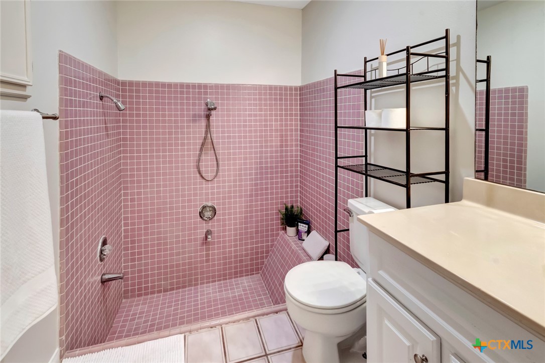 204 Westwood Drive A Property Photo 23