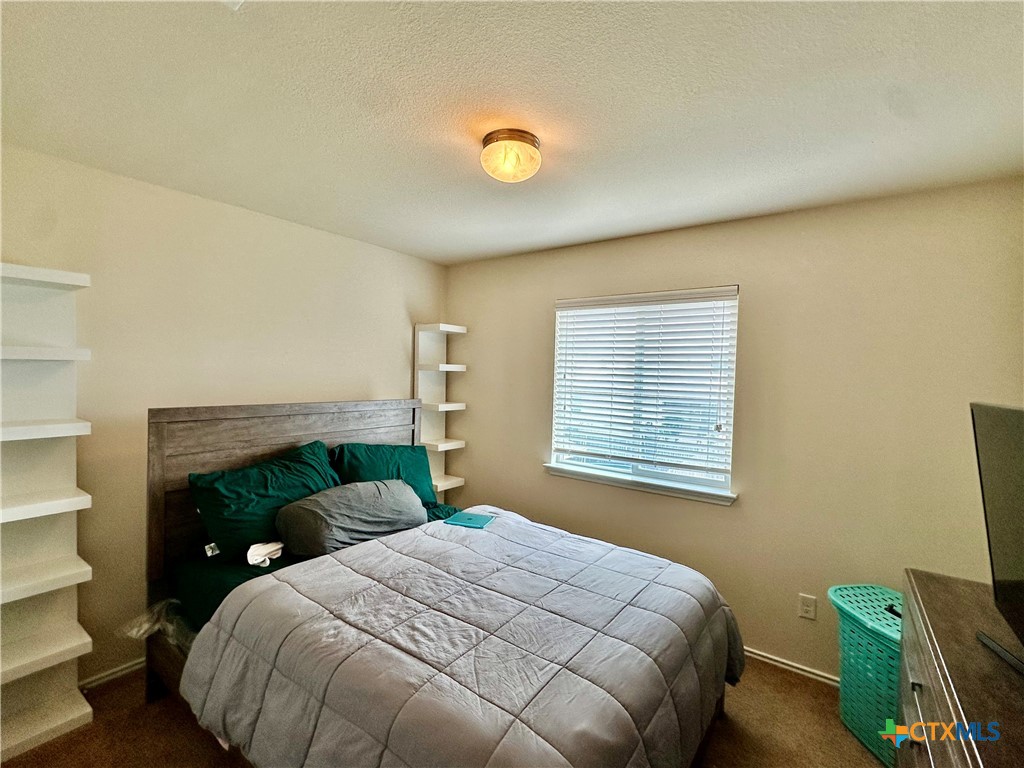 4604 Honeystreet Bridge Lane Property Photo 11