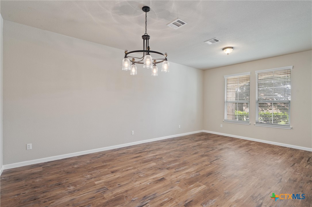 3903 Scenic Trail Drive Property Photo 4