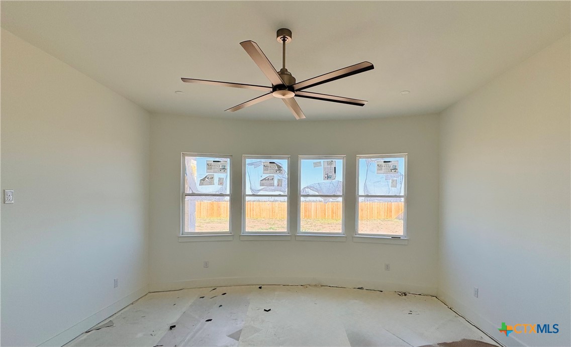 366 Meadow Valley Loop Property Photo 5