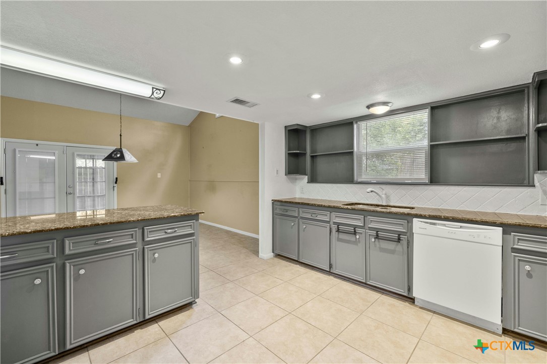 4006 Robinhood Drive Property Photo 16
