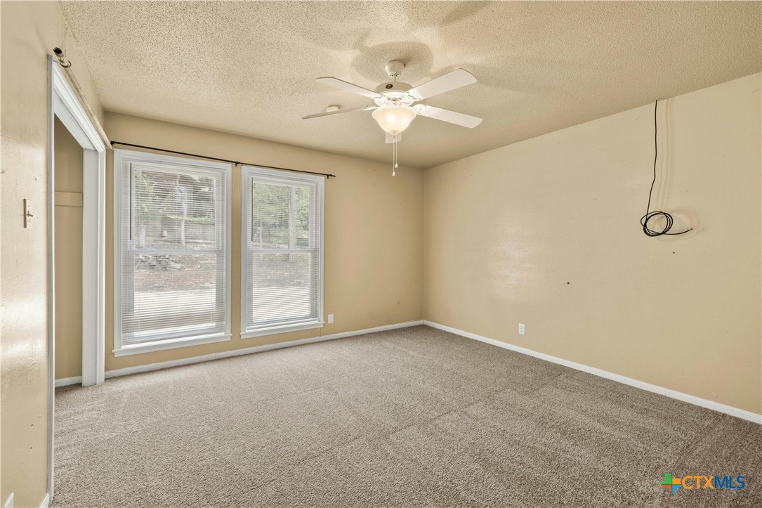 4006 Robinhood Drive Property Photo 20