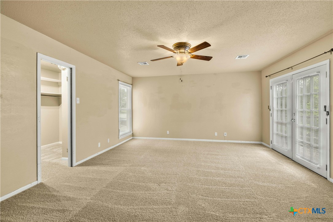 4006 Robinhood Drive Property Photo 23