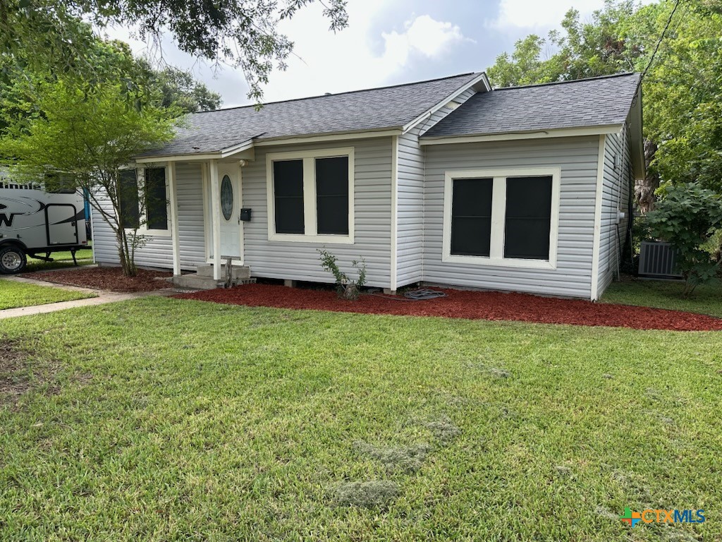 1405 E Virginia Avenue Property Photo 1