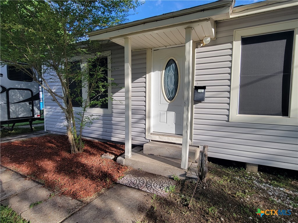 1405 E Virginia Avenue Property Photo 2