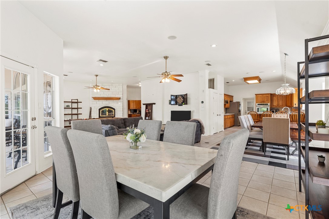 5008 Lakeaire Circle Property Photo 12