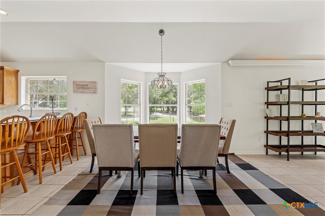 5008 Lakeaire Circle Property Photo 14