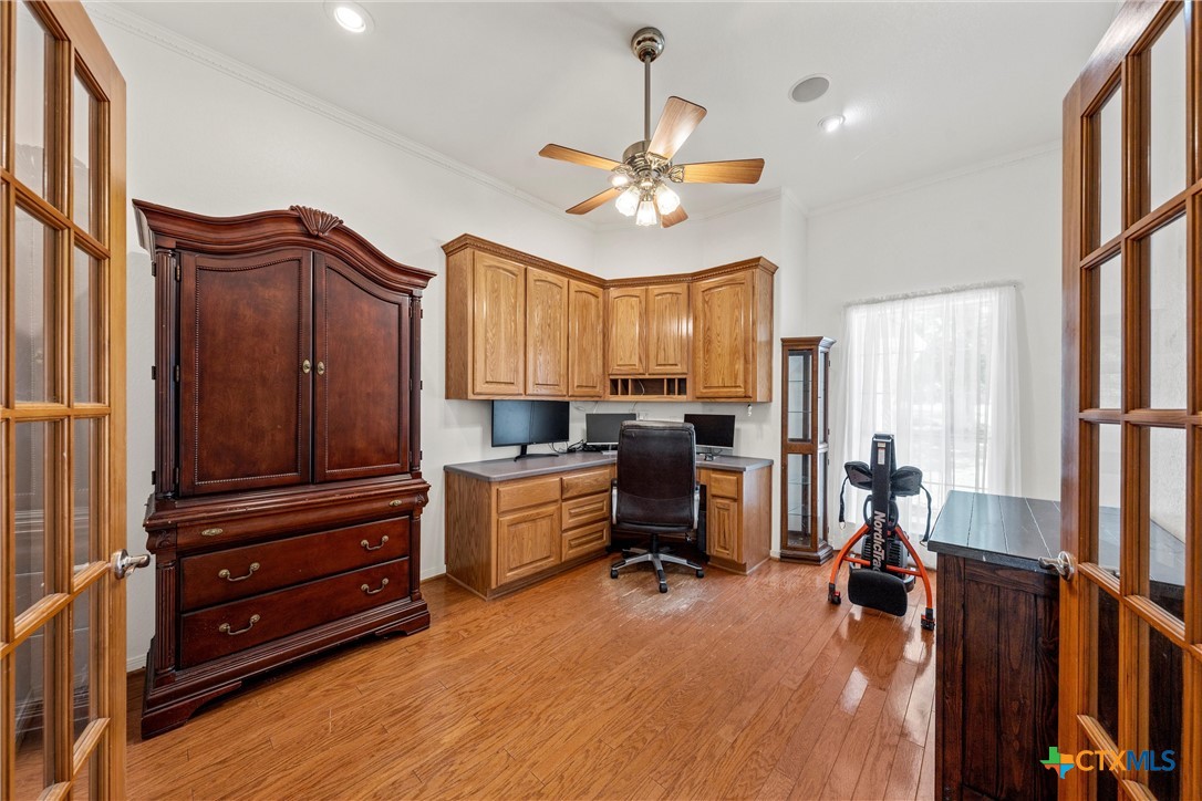 5008 Lakeaire Circle Property Photo 19