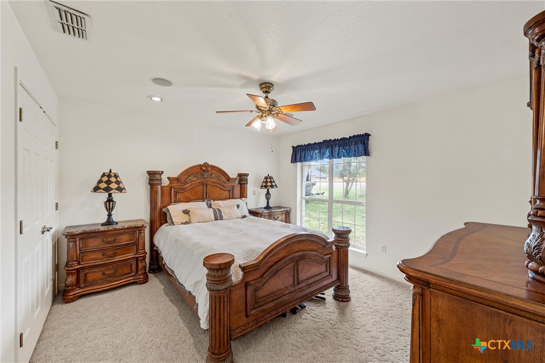 5008 Lakeaire Circle Property Photo 25