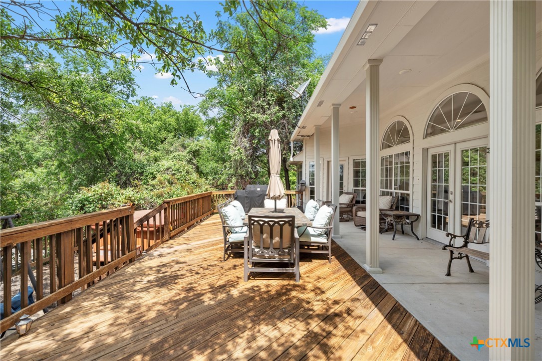 5008 Lakeaire Circle Property Photo 35