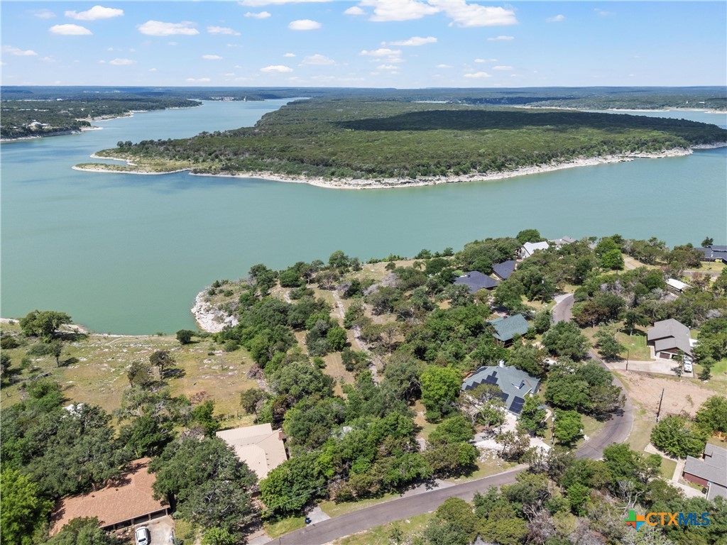 5008 Lakeaire Circle Property Photo 47