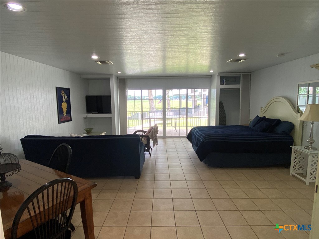 535 Ski Lodge 2 Property Photo 6