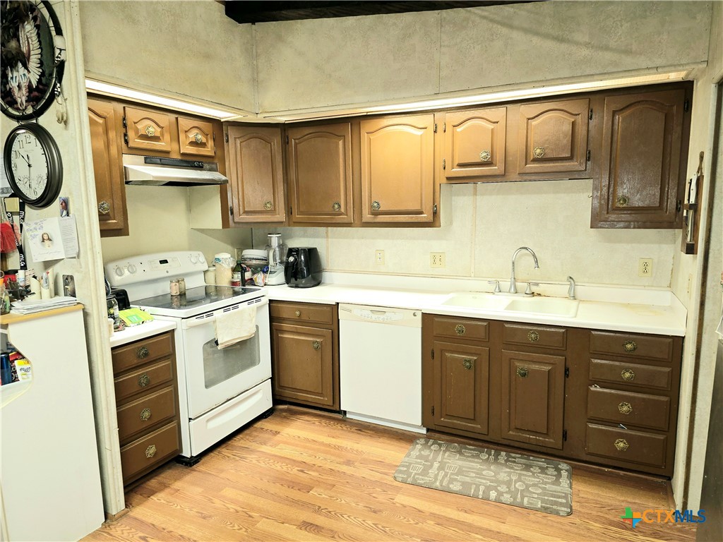 954 Coletoville Road Property Photo 4