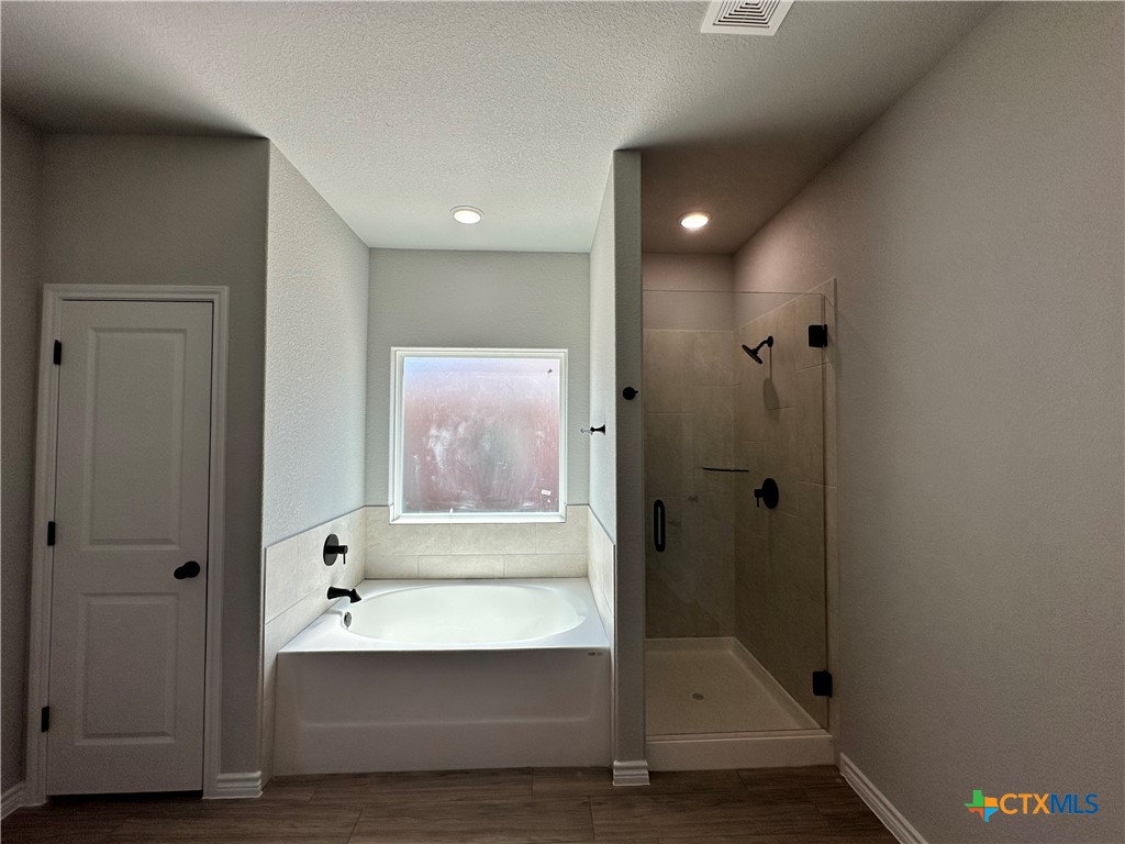 3105 Seeker Street Property Photo 11