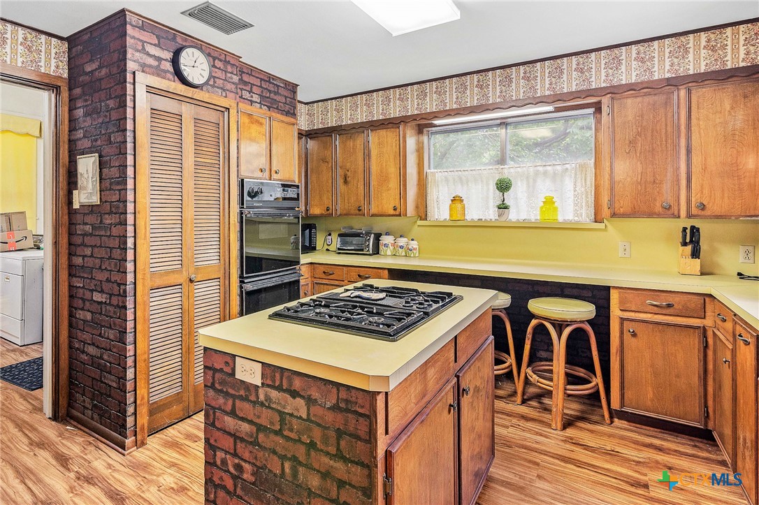 503 Coke Street Property Photo 20