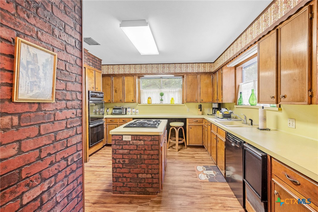 503 Coke Street Property Photo 21
