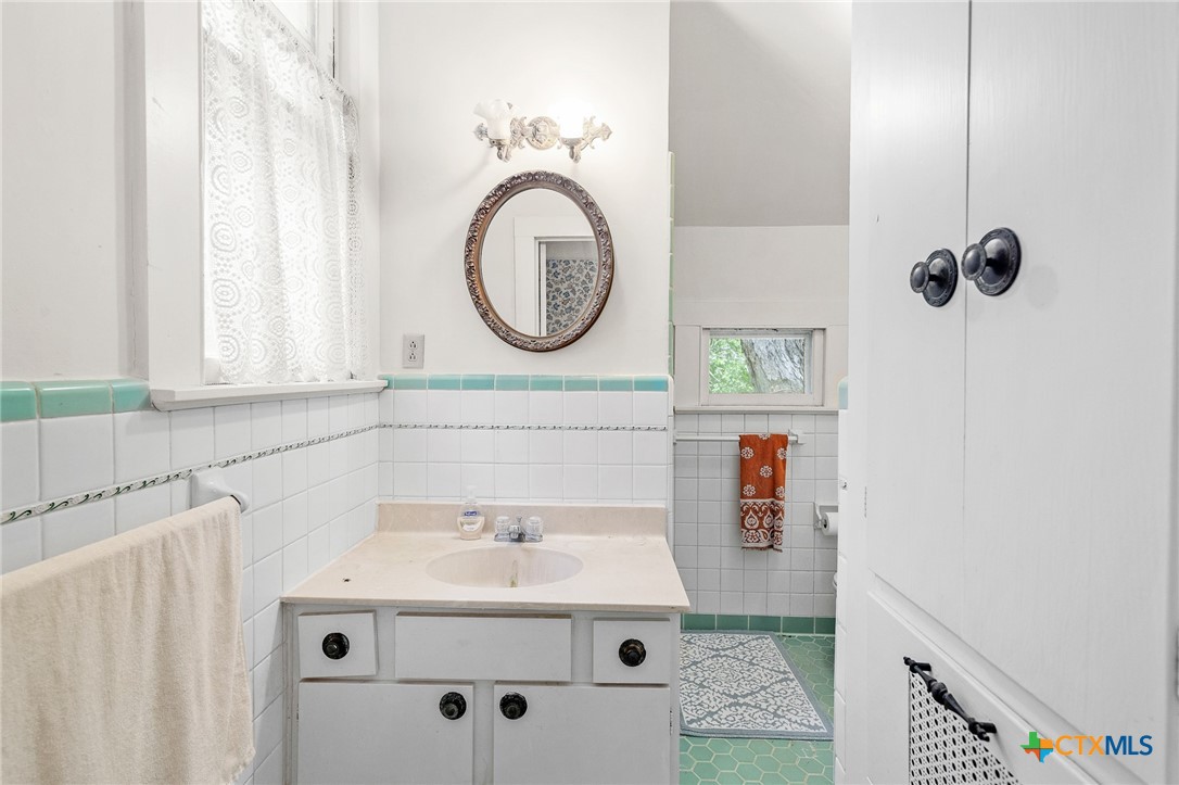 503 Coke Street Property Photo 41