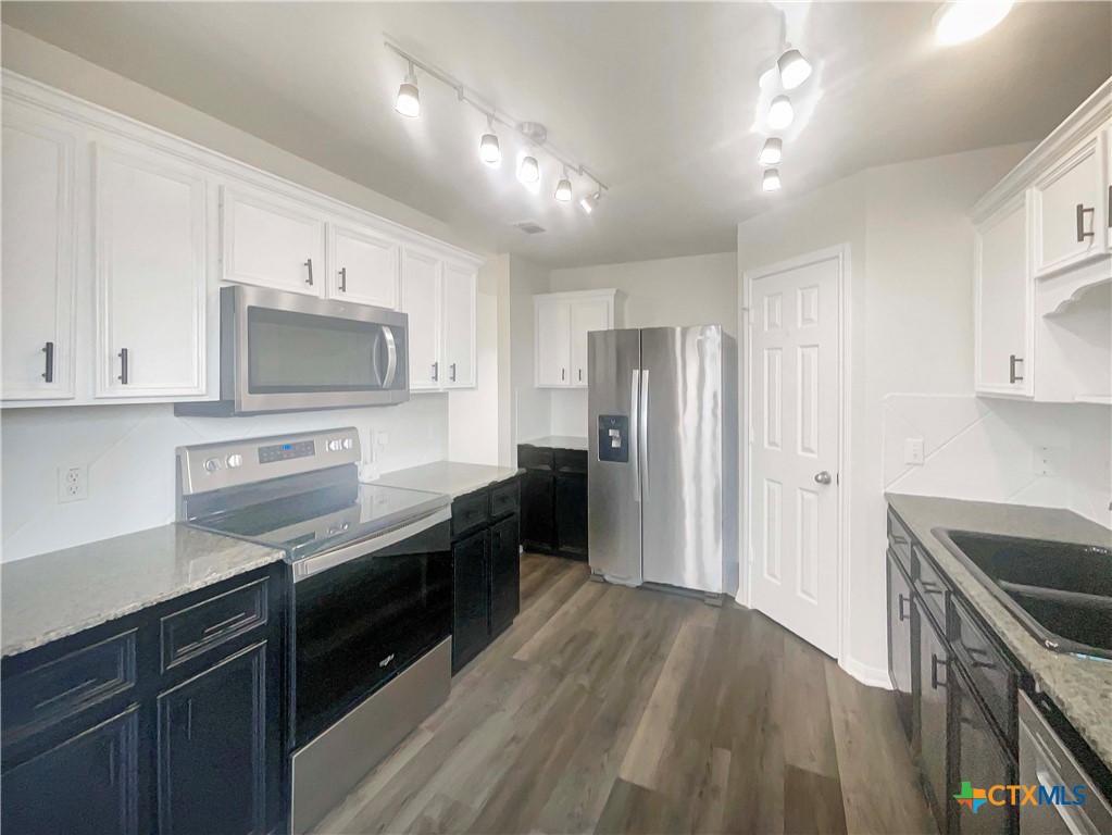2207 Napier Drive Property Photo 2