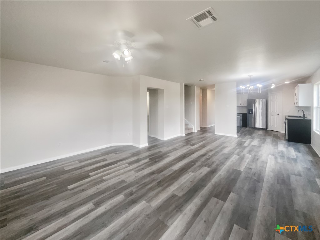 2207 Napier Drive Property Photo 3