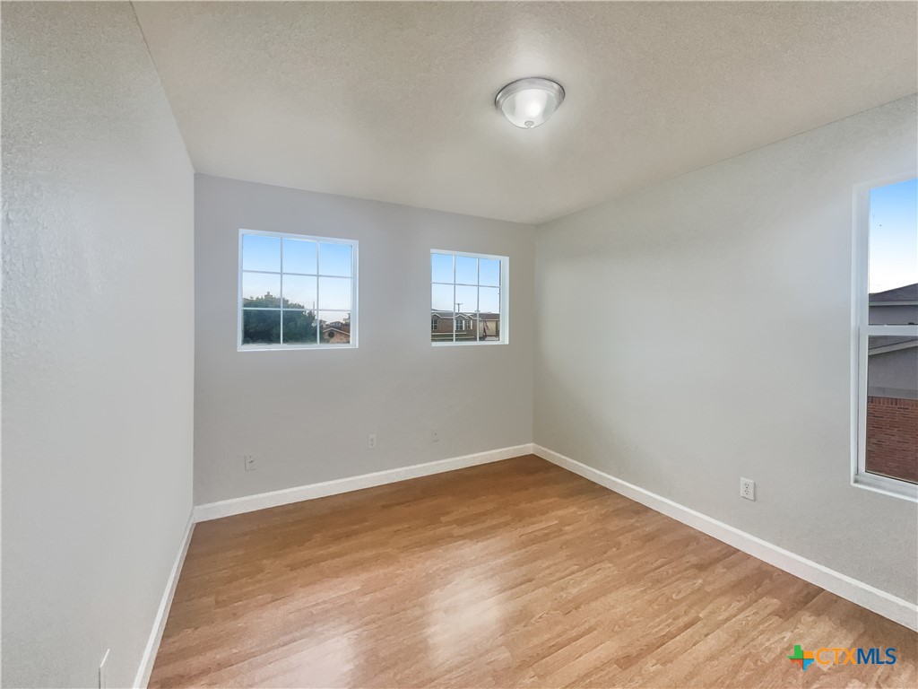 2207 Napier Drive Property Photo 7