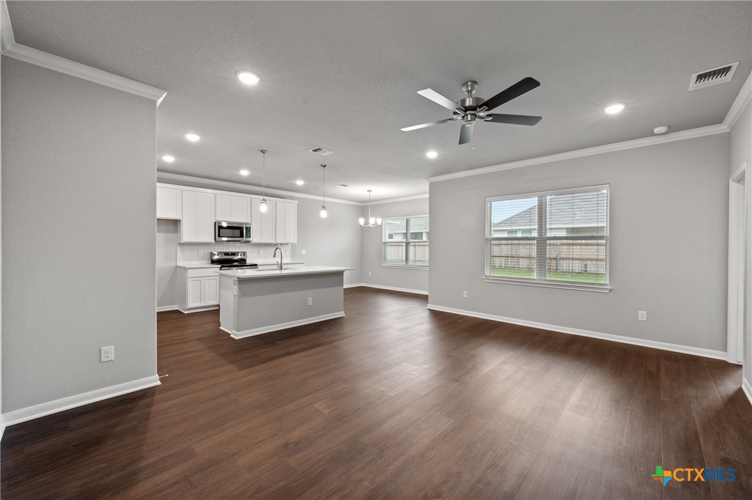 618 Seven Springs Drive Property Photo 5