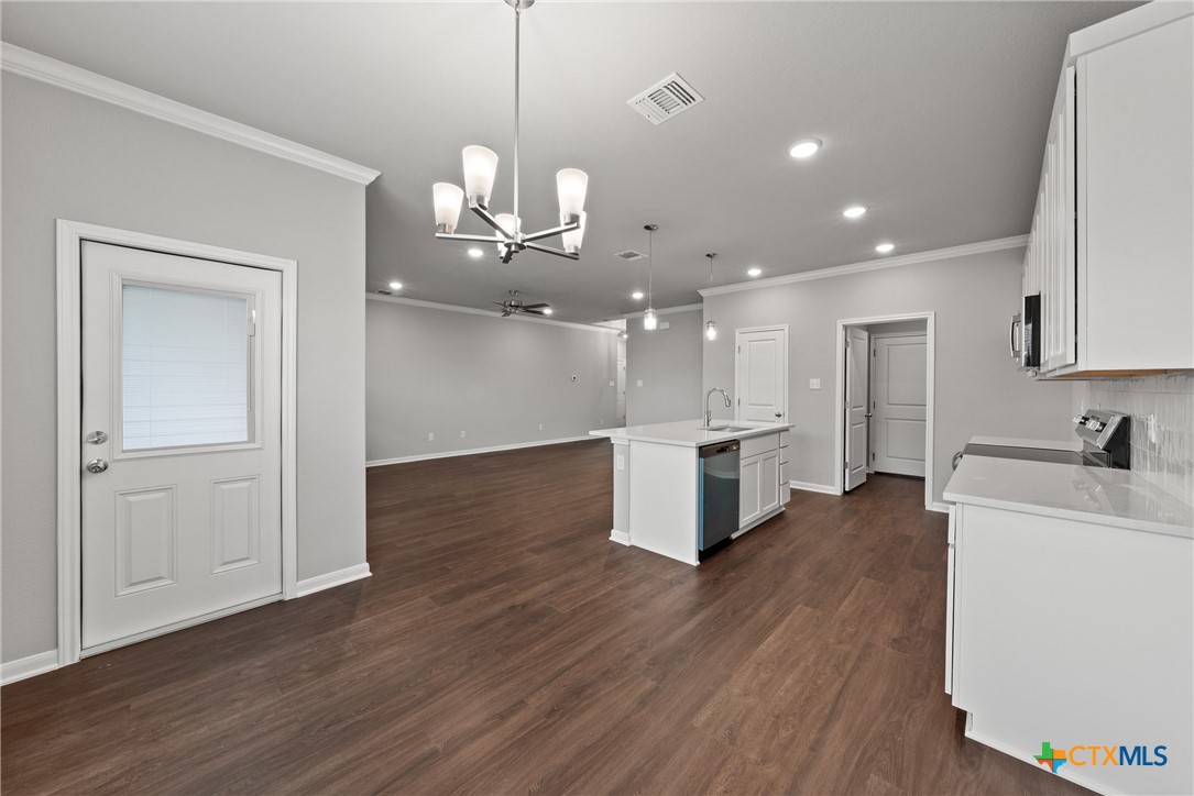 618 Seven Springs Drive Property Photo 15