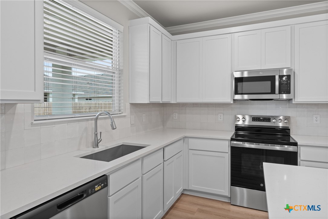 704 Seven Springs Drive Property Photo 13