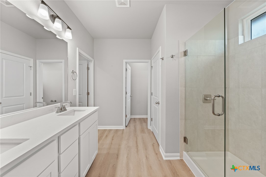 704 Seven Springs Drive Property Photo 22