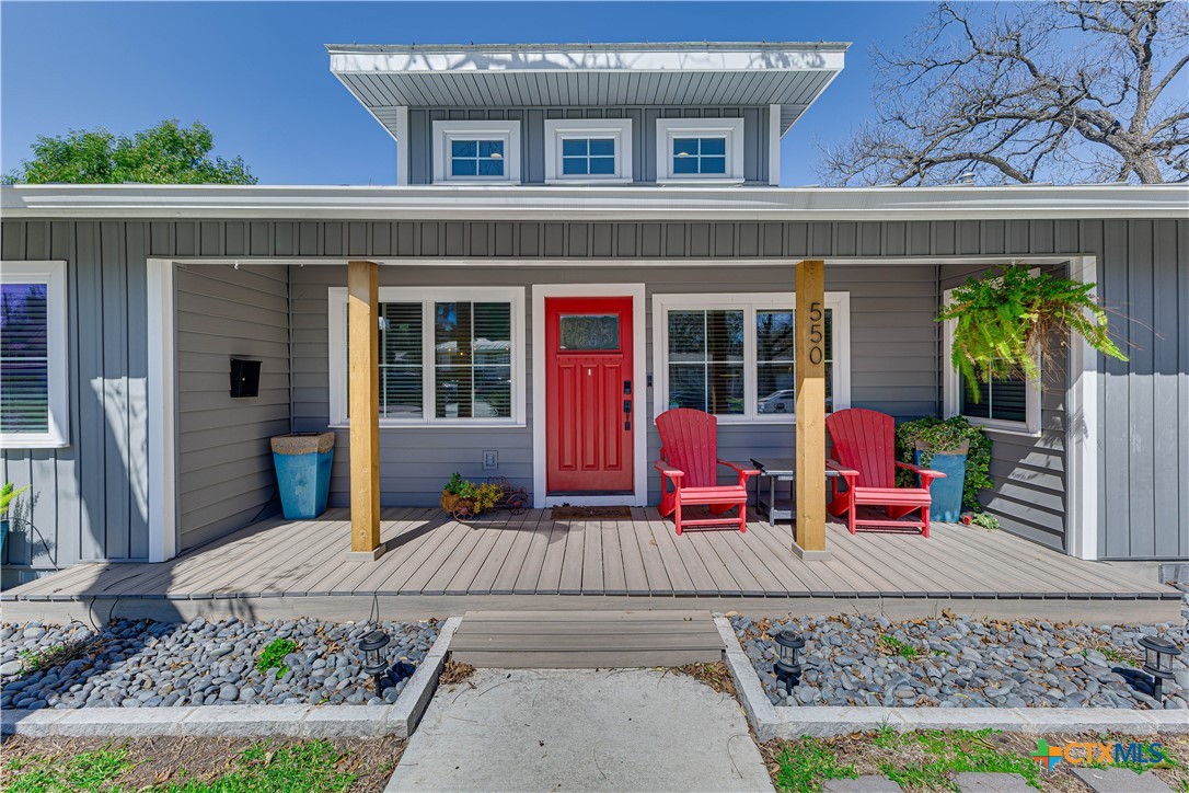550 Cross Street Property Photo 1