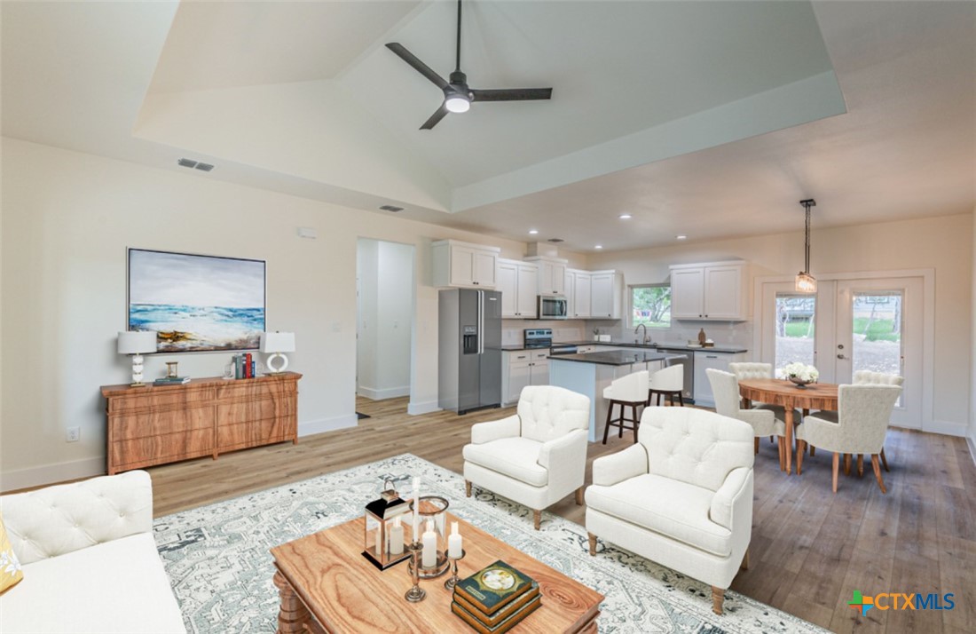 635 Cactus Flower Property Photo 1
