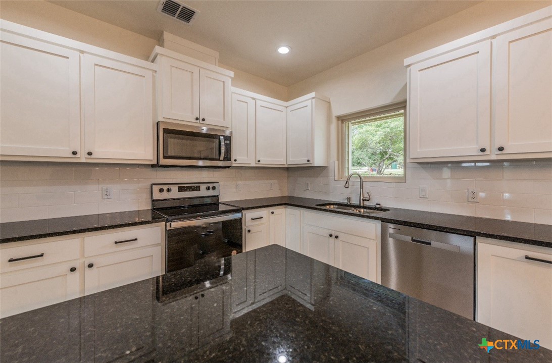 635 Cactus Flower Property Photo 11