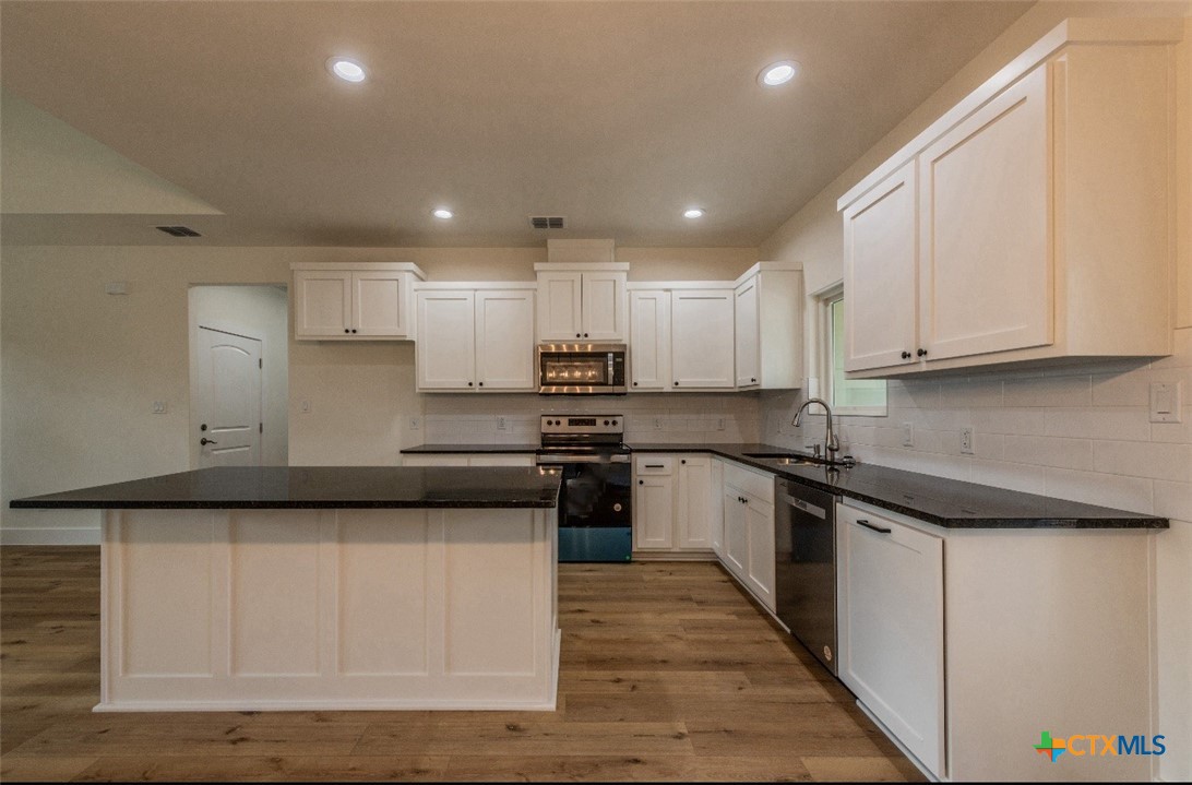 635 Cactus Flower Property Photo 12