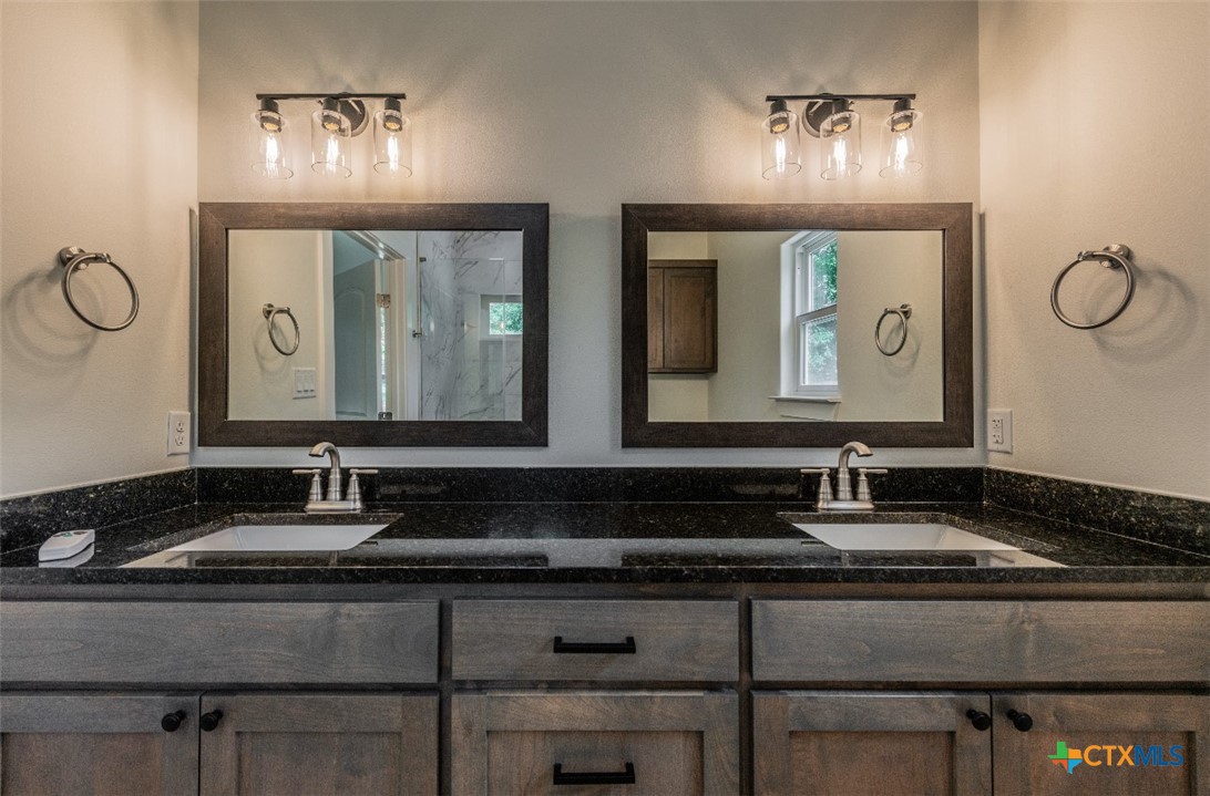 635 Cactus Flower Property Photo 23