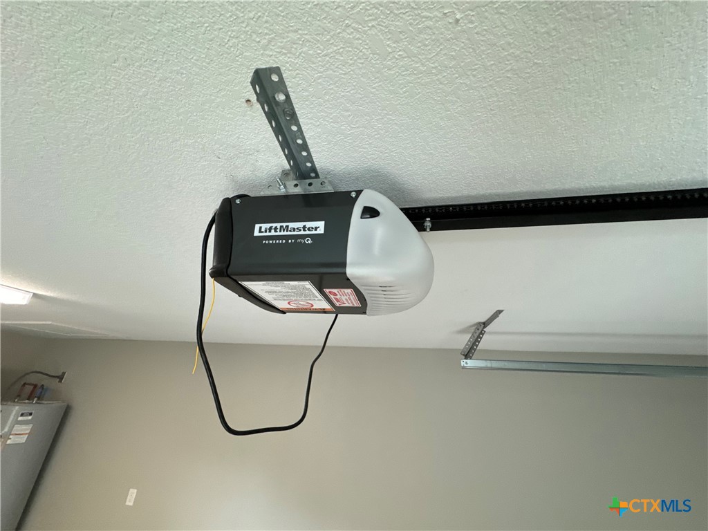 3004 Mayfair Drive Property Photo 15