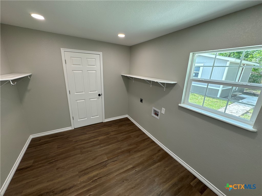 3004 Mayfair Drive Property Photo 17