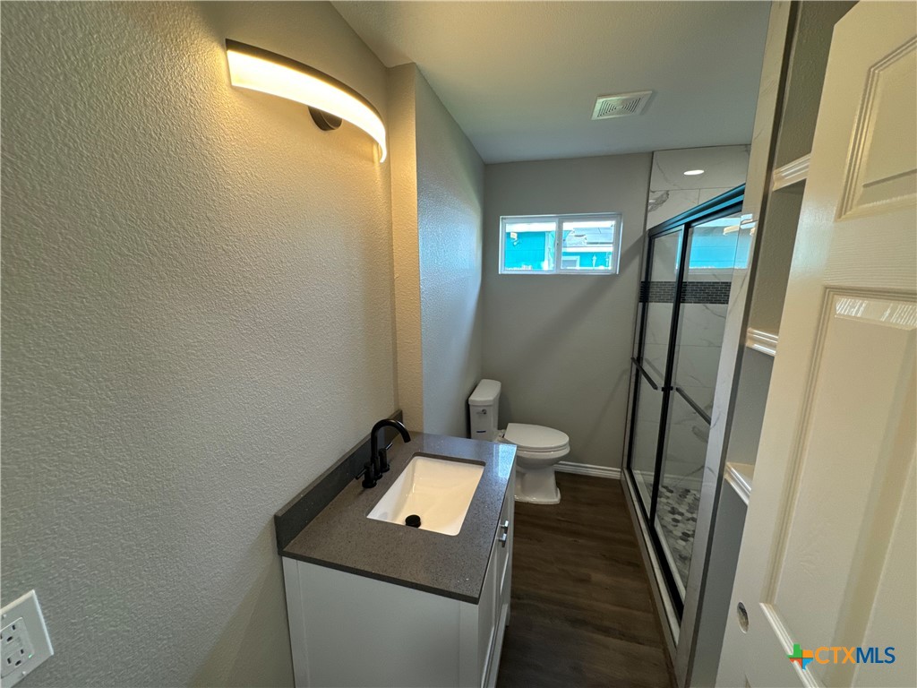 3004 Mayfair Drive Property Photo 22