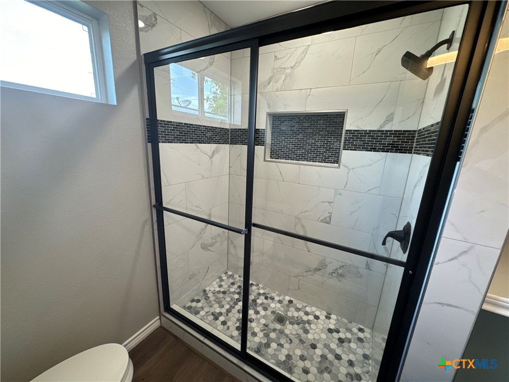 3004 Mayfair Drive Property Photo 23