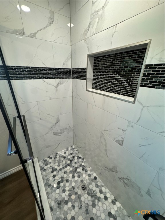 3004 Mayfair Drive Property Photo 24