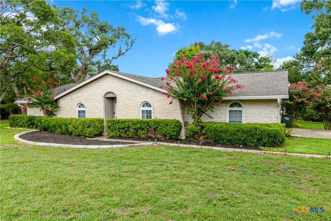 106 Kildeer Drive Property Photo 4