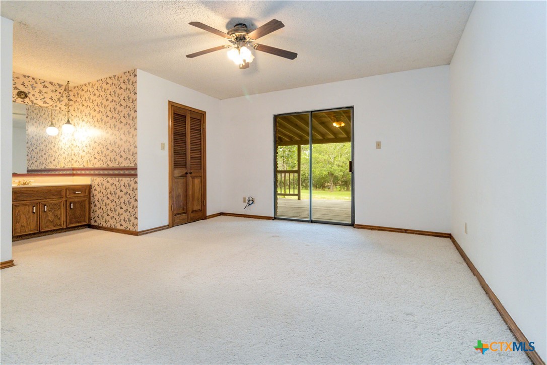 106 Kildeer Drive Property Photo 12