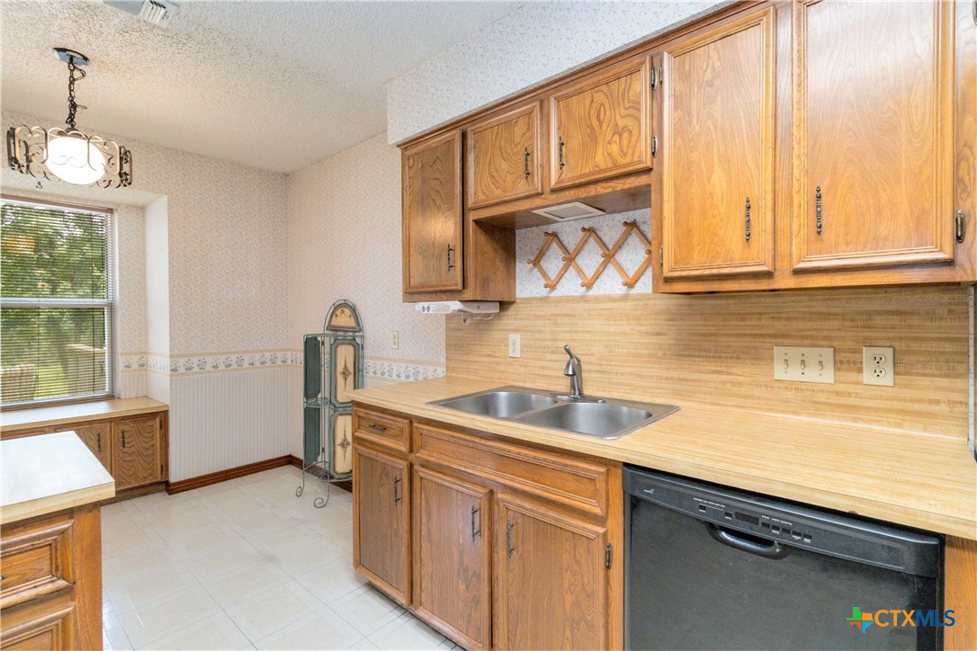 106 Kildeer Drive Property Photo 26