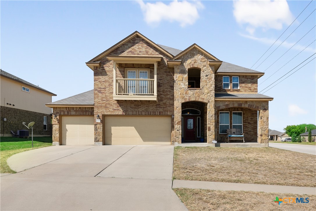 2307 Ryan Drive Property Photo 1