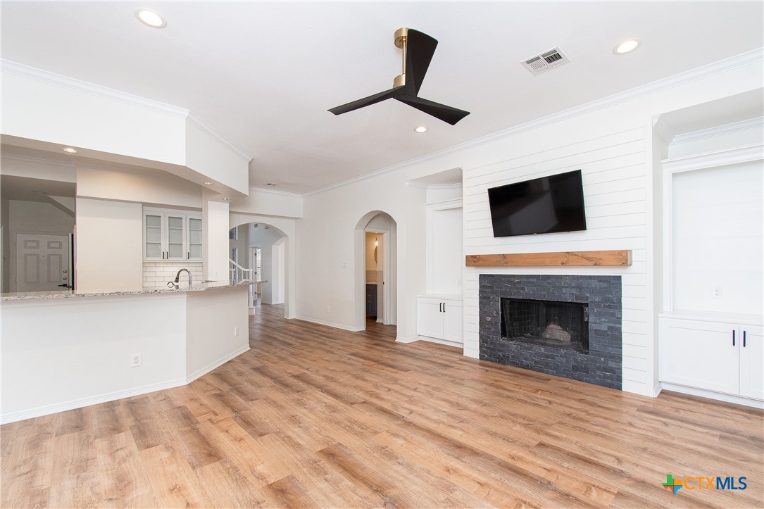 2421 Pin Oak Drive Property Photo 19