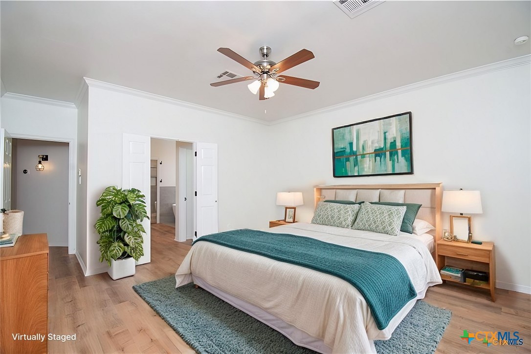 2421 Pin Oak Drive Property Photo 32