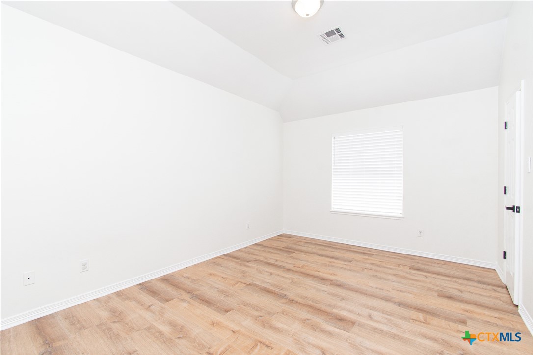 2421 Pin Oak Drive Property Photo 37