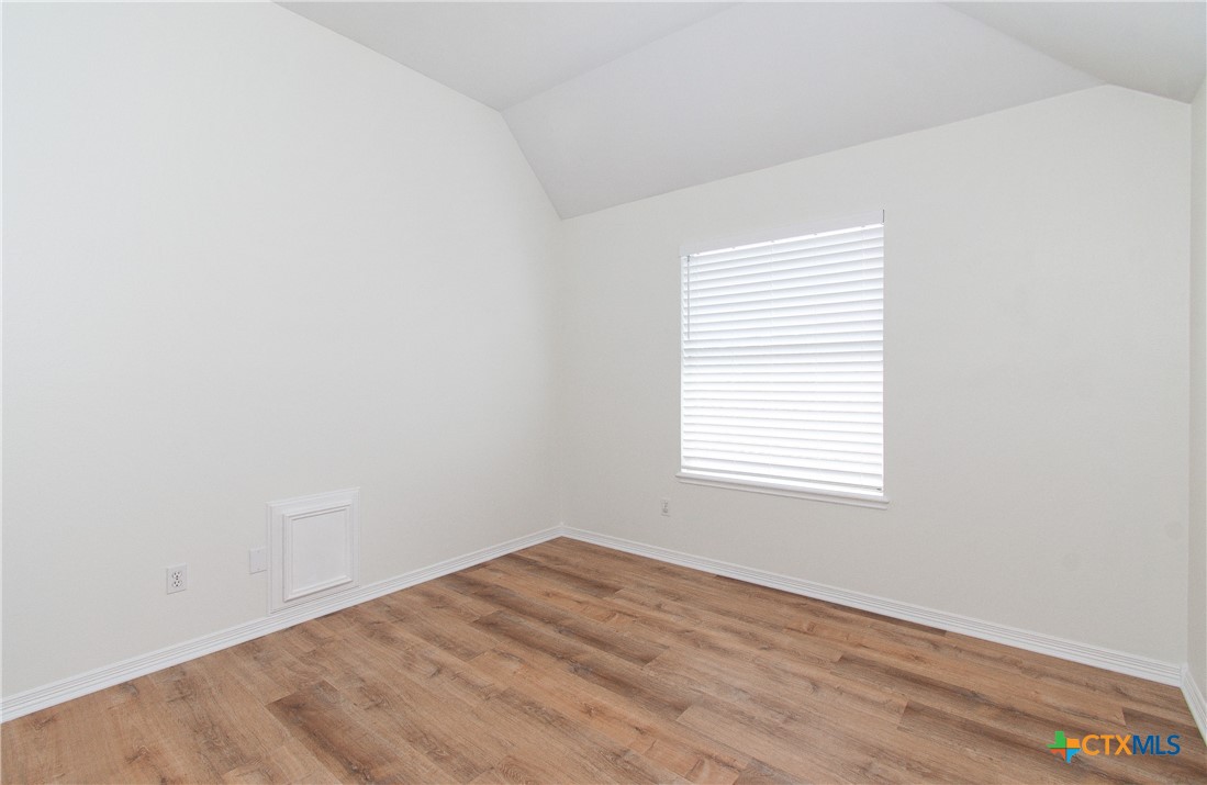 2421 Pin Oak Drive Property Photo 40