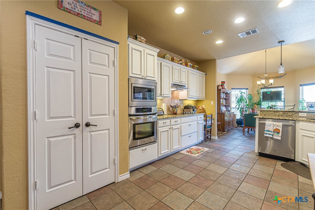 217 Meadowlark Lane Property Photo 2